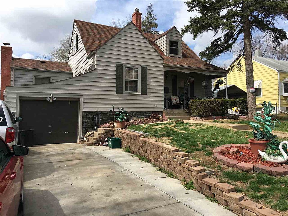 1st image of 6042 S 34th Ave