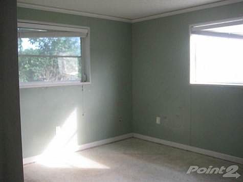 4th image of 171 NE 210th St