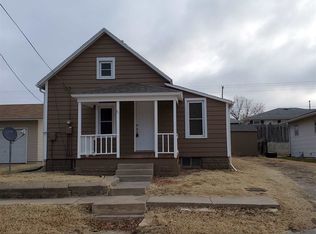 808 Cedar St, Victoria, KS 67671