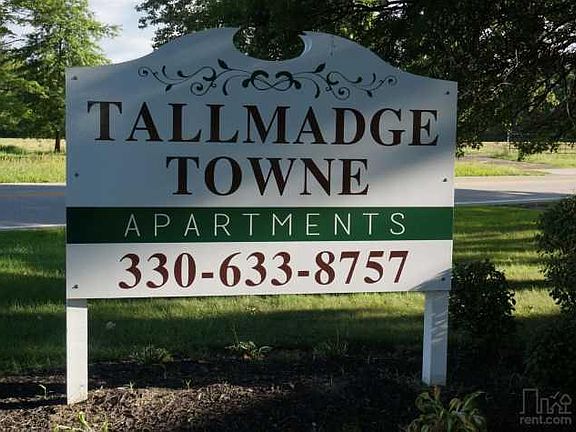 3rd image of 169 W Overdale Dr #21