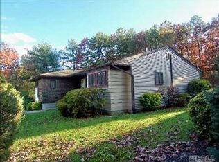 100 Washington Blvd, Commack, NY 11725