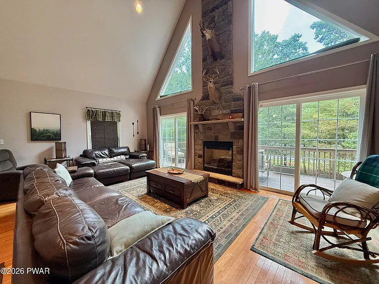 176 Gunstock Ln — Photo 9