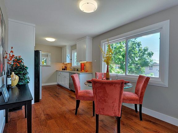 Large eat-in kitchen