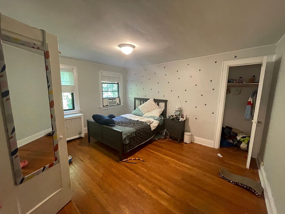 1st image of 130 Bradley Ave APT 305
