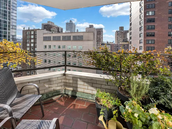 155 East 34th Street 18H image 1 of 8