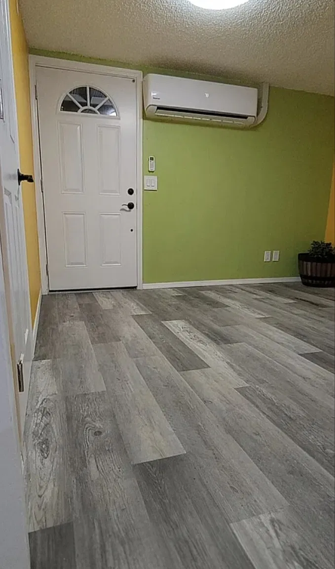 3 bed, 1200 sqft, $1,650 — Photo 2