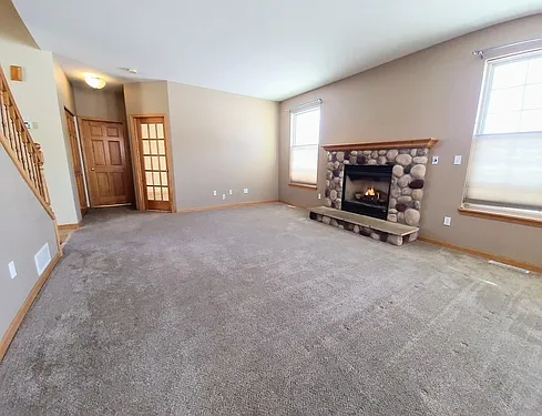 1805 Deer Path - Executive 4 Bedroom Home In Desirable Deer Path Subdivision* Watch Video Tour No... — Photo 2