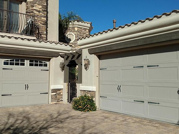 garage & courtyard entry