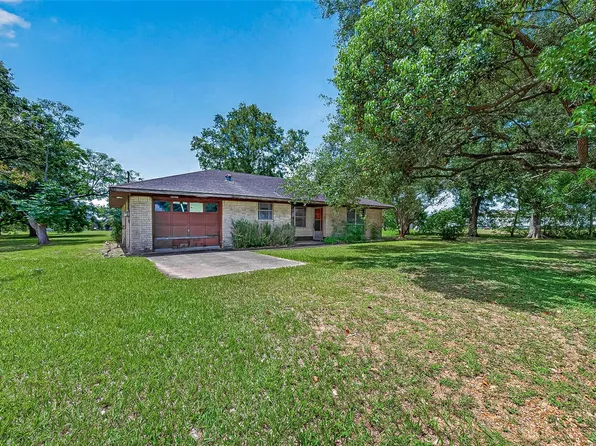 11109 Needville Fairchilds Rd, Needville, TX 77461