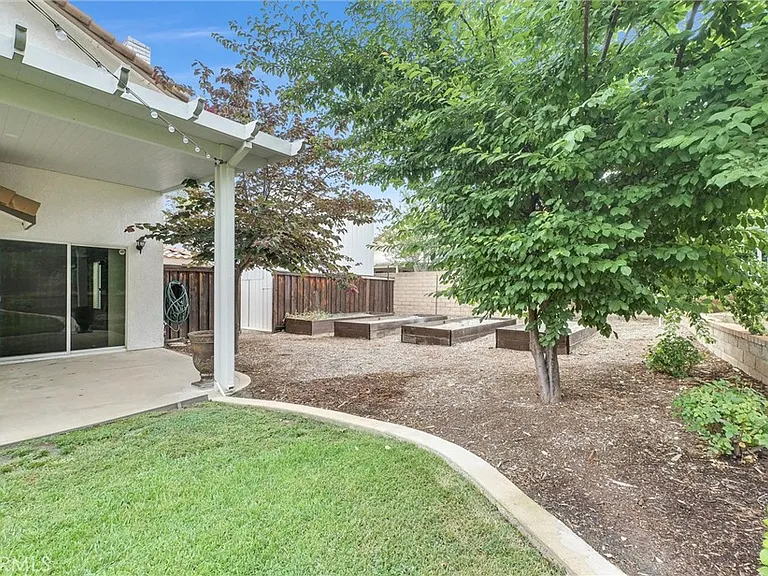 1070 Cannon Rd — Photo 43