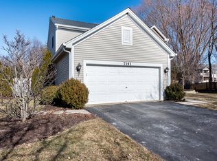 7141 Preston Ct, Gurnee, IL 60031