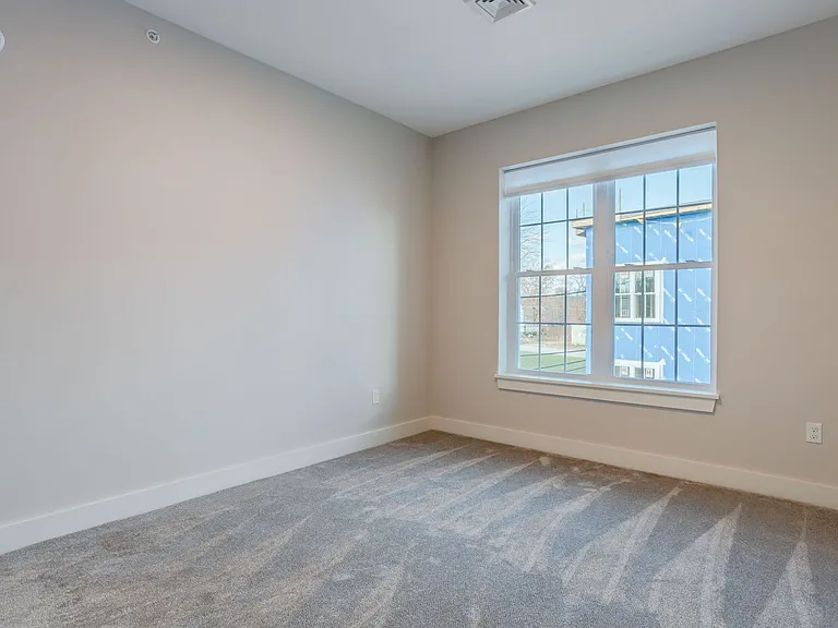 16 Sullivan St — Photo 9