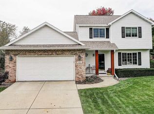 506 Meadow View Ln, Deforest, WI 53532