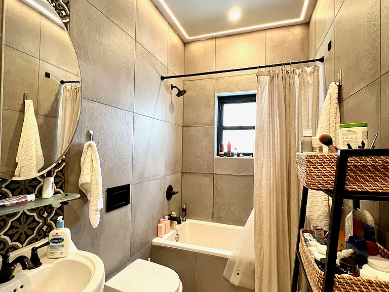 119 Kent Ave #2 — Photo 7