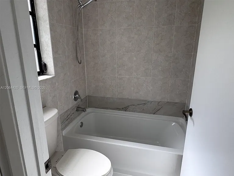 9080 SW 125th Ave #B101 — Photo 14