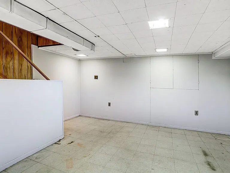 3351 Clay St NE — Photo 30