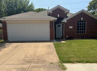 2772 Pleasant Hill Rd, Grand Prairie, TX 75052