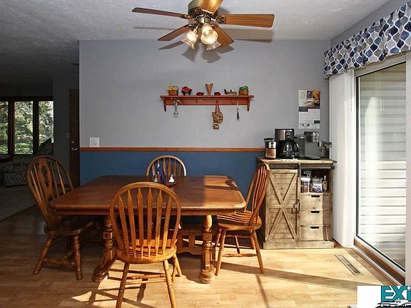5th image of 6301 Skylark Ln