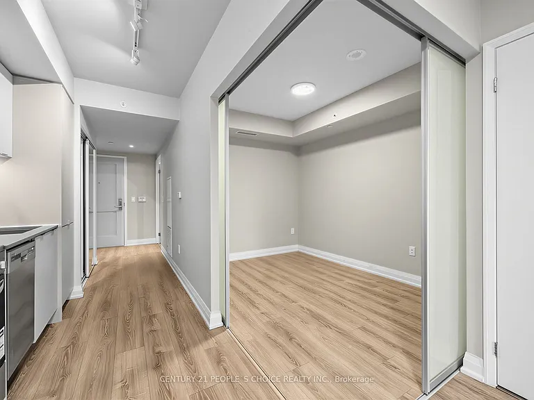 26 Gibbs Rd #531 — Photo 17