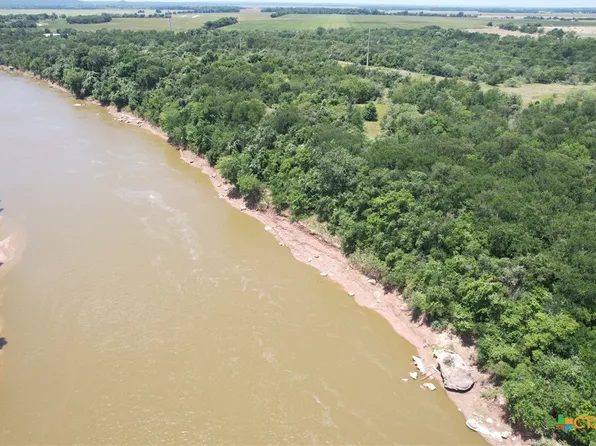 676 County Road 259, Cameron, TX 76520