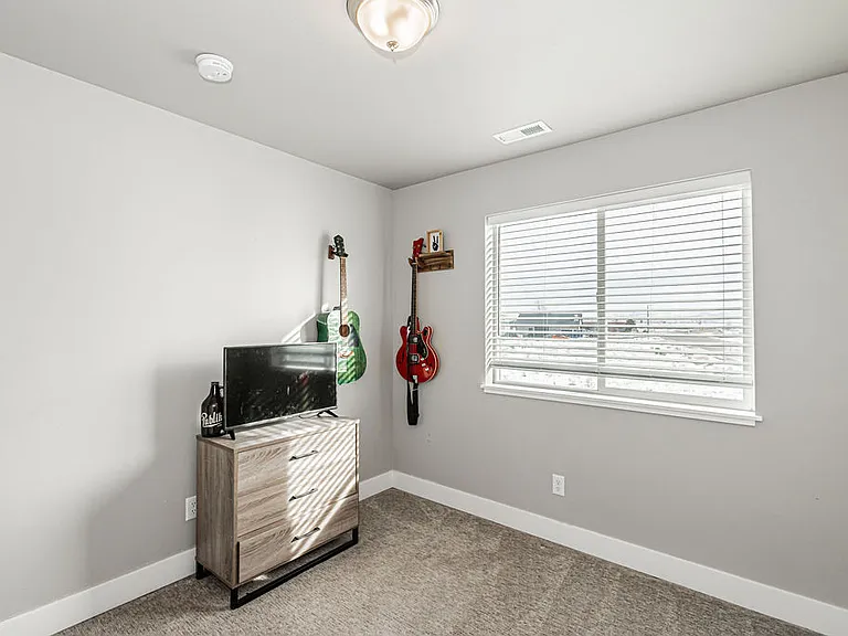 165 Anderson Rd #4 — Photo 42