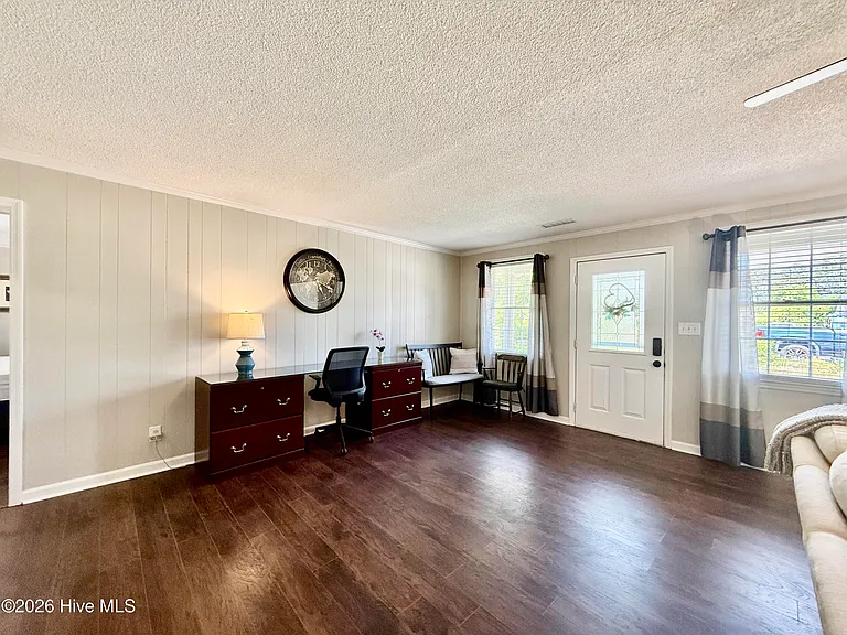 2514 Elderberry Dr — Photo 6