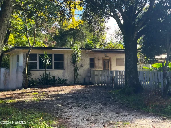 1857 Brookview Dr S, Jacksonville, FL 32246