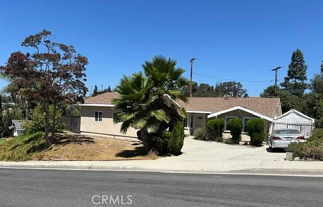 3 bed, 1318 sqft, $4,000 — Photo 1