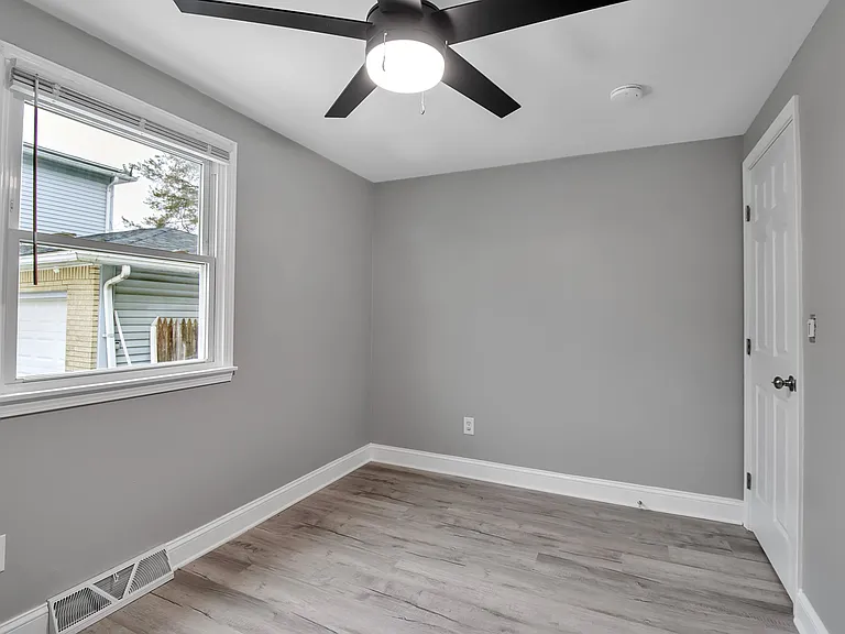311 Sundridge Dr #1 — Photo 35