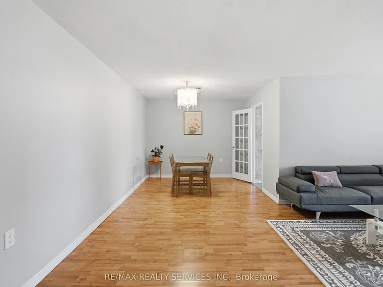 18 Knightsbridge Rd #304 — Photo 8