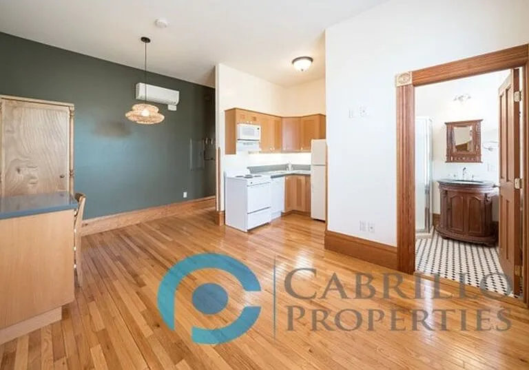 1499 J St — Photo 9
