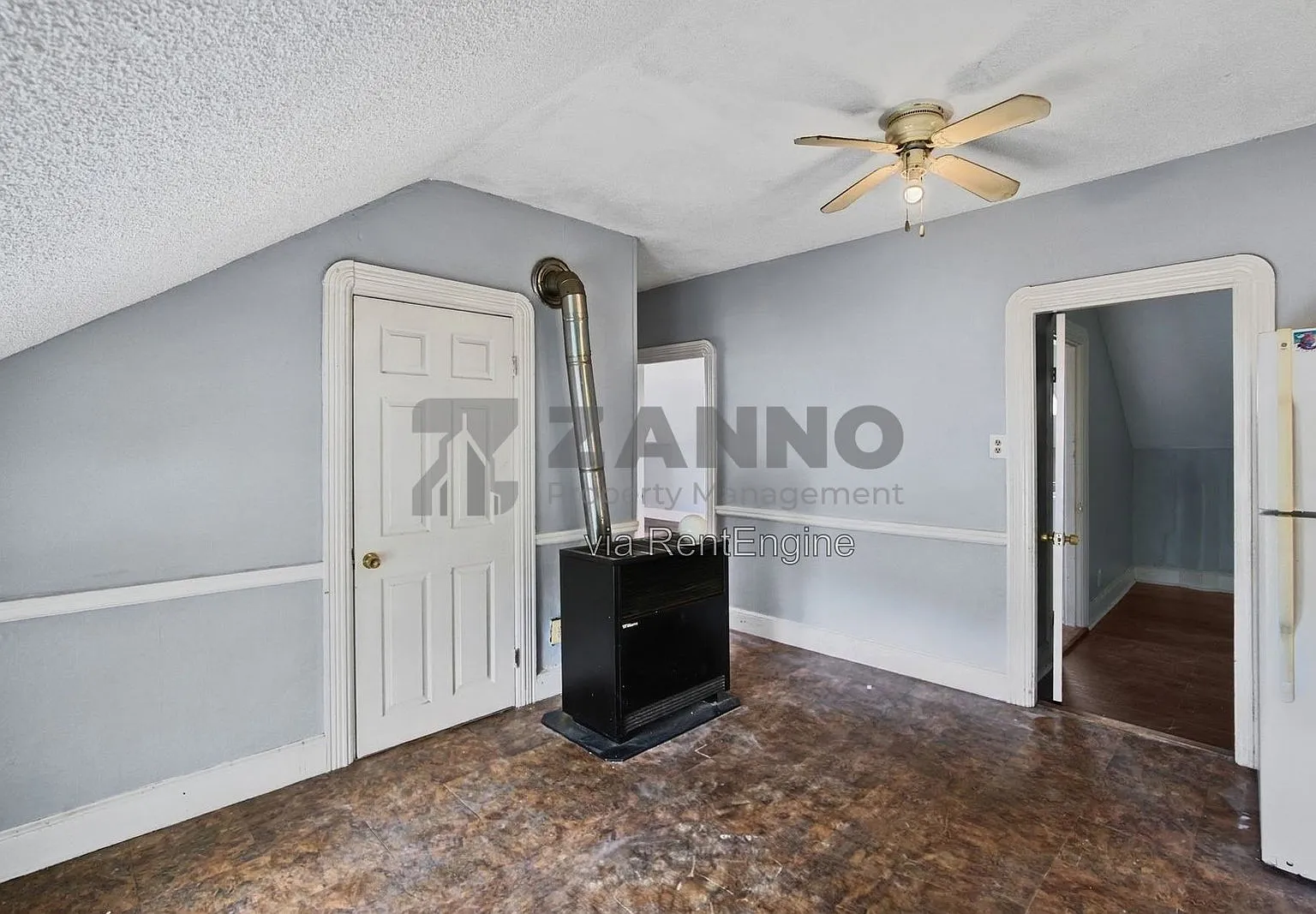 2 bed, 1.0 bath, $1,650 — Photo 4