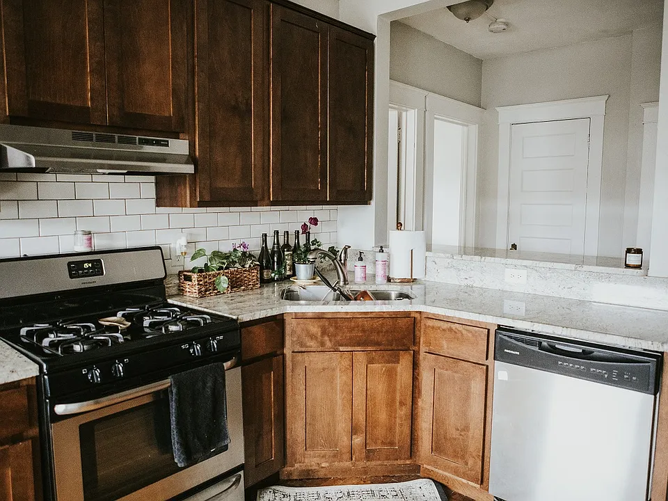 2601 Hennepin Ave