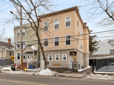 241 Ferry Street, New Haven, CT, 06513