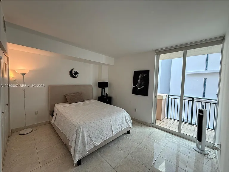 17555 Atlantic Blvd #1103 — Photo 12