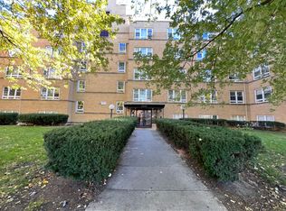 5335 N California Ave #504, Chicago, IL 60625