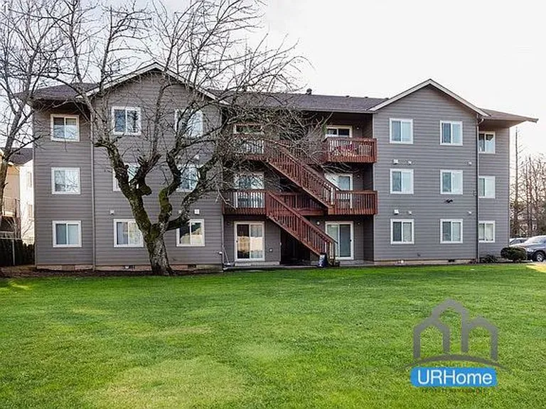 120 SE 143rd Ave — Photo 29