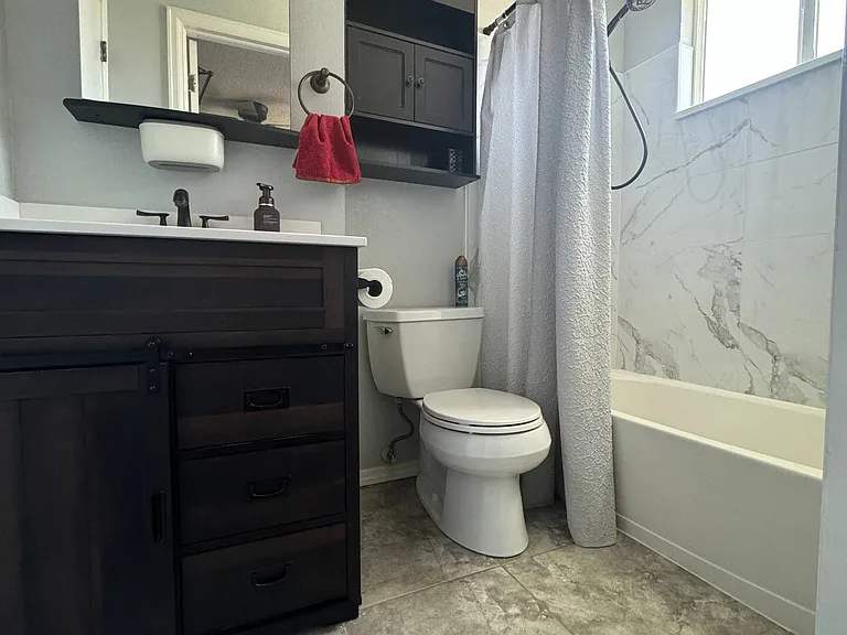 4840 Ridenour Dr — Photo 4