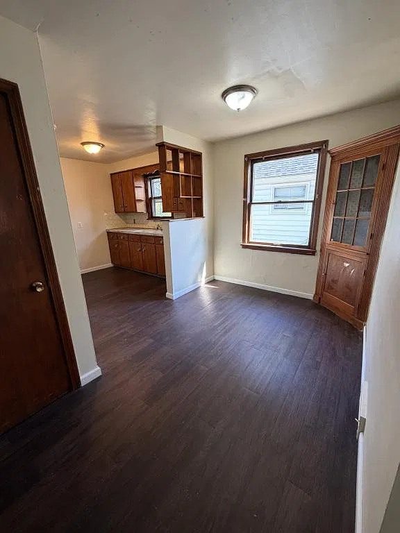 828 E. Lucius Ave. — Photo 4