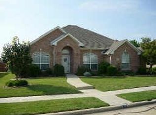 2705 Winterberry Dr, Rowlett, TX 75089