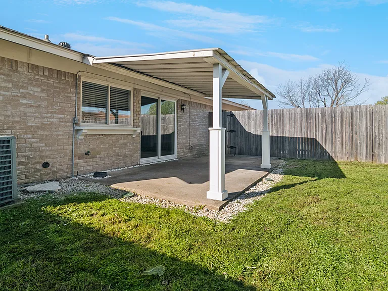 219 Running Brook Ln — Photo 18
