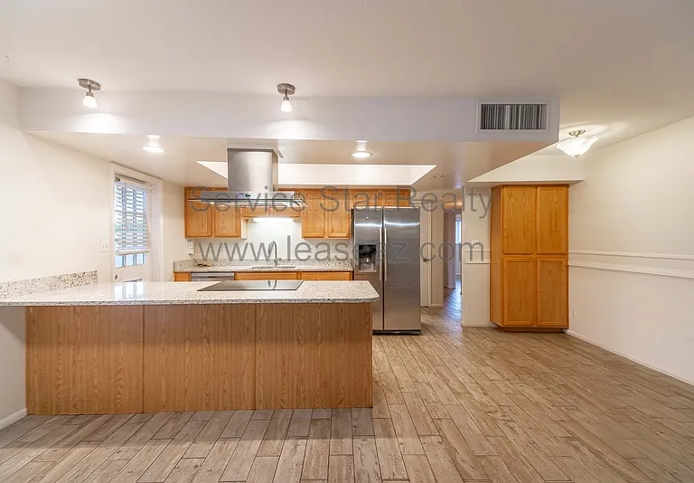 923 E Wesleyan Dr — Photo 13