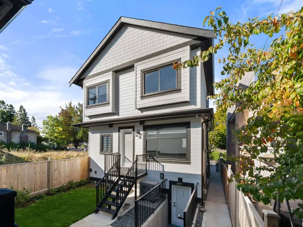 4318 Nanaimo St, Vancouver, BC V5N 5B9