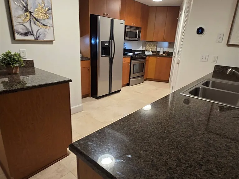 1899 Beach Blvd #206 — Photo 6