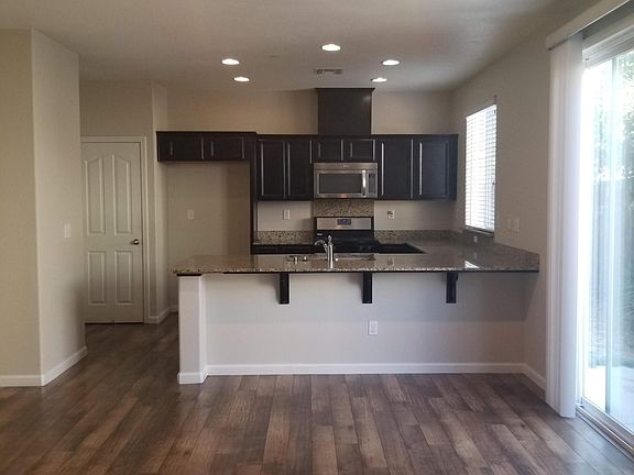 4th image of 8151 Astaire Ln