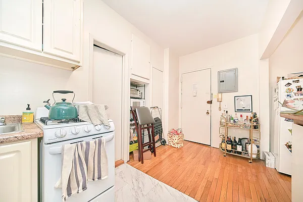 Rented by Living New York | media 10