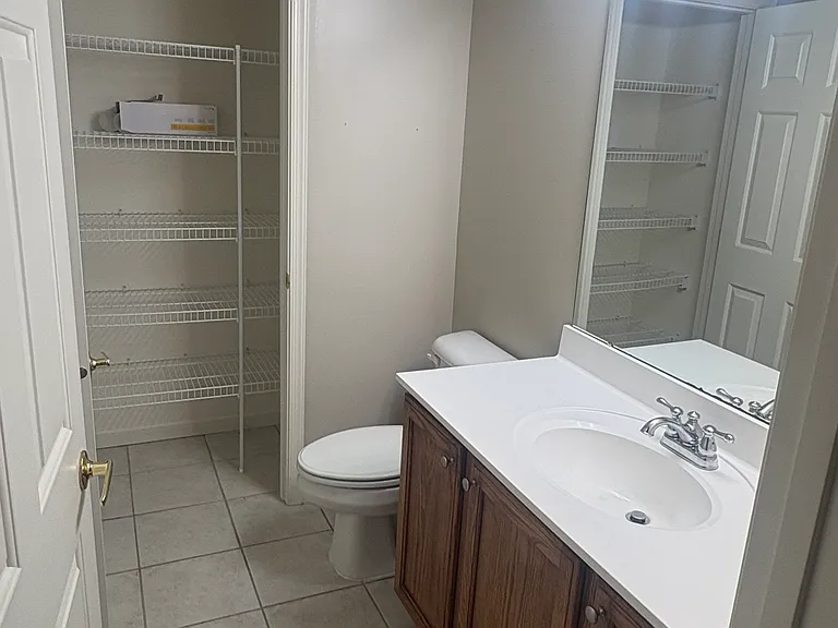 3839 Taft Ave — Photo 40