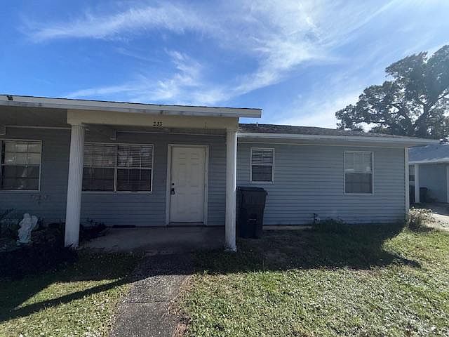 1st image of 233 Pritchard St