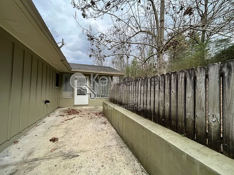 4704 Privateer Rd — Photo 24
