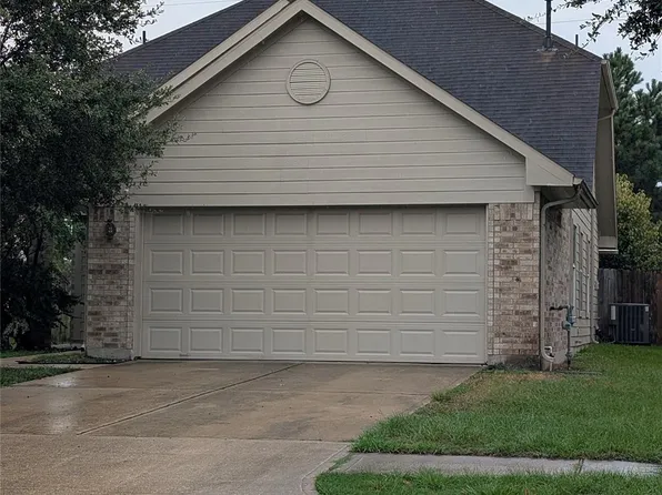930 Sycamore Ridge Ln, Houston, TX 77073